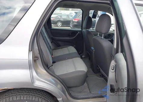 2007 Ford Escape Xls/Xls Manual z USA, uszkodzony, nr VIN 1FMYU92Z67KB78478